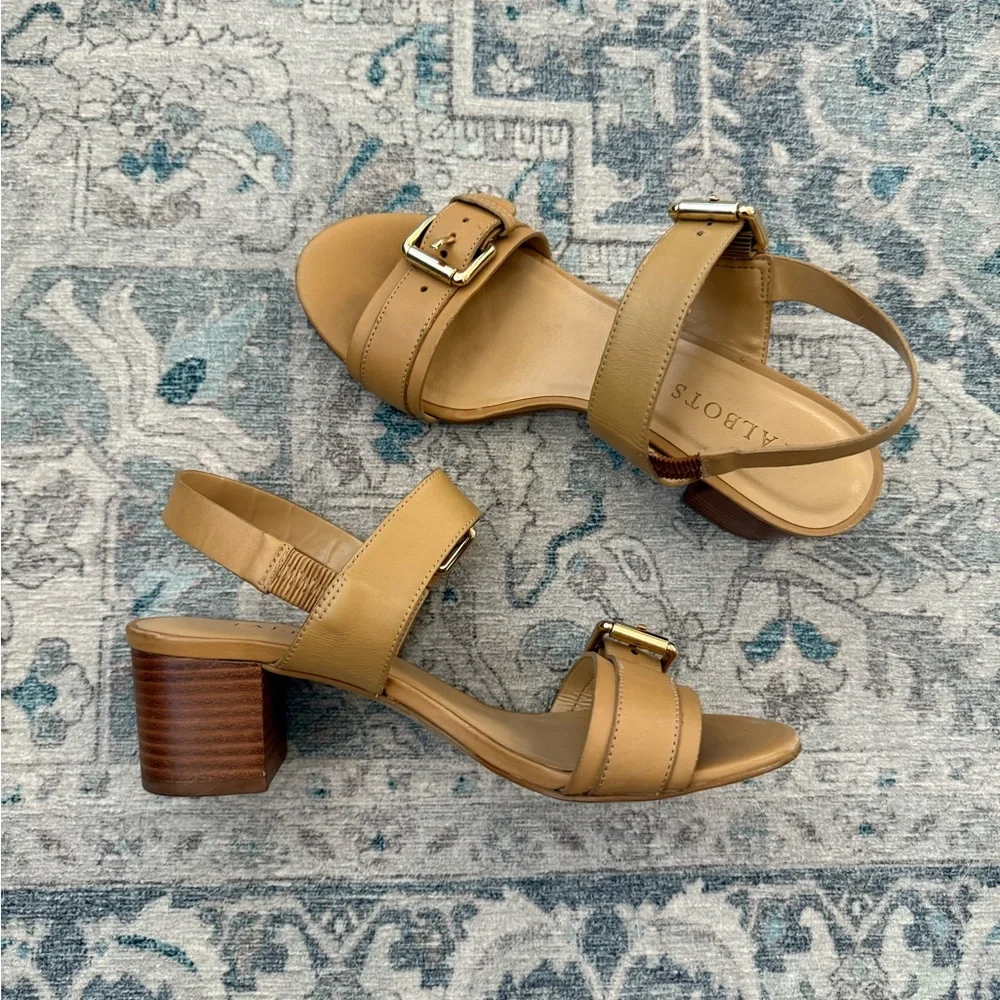 Talbots Tan Sandals with Chunky Wood Heel and Ankle Buckle Strap Classic Luxury